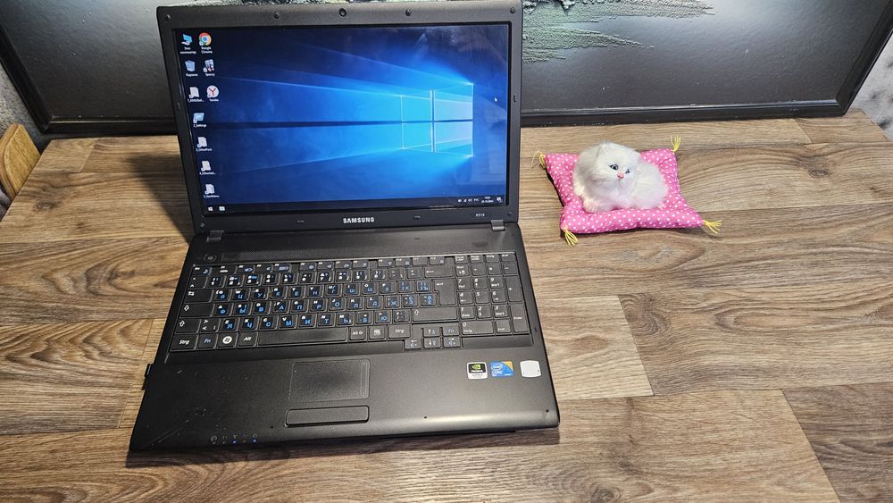 Хороший ноутбук Samsung с двумя видеокартами.: 2 400 грн. - Ноутбуки ...