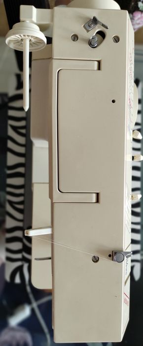 Швейна машинка Singer.