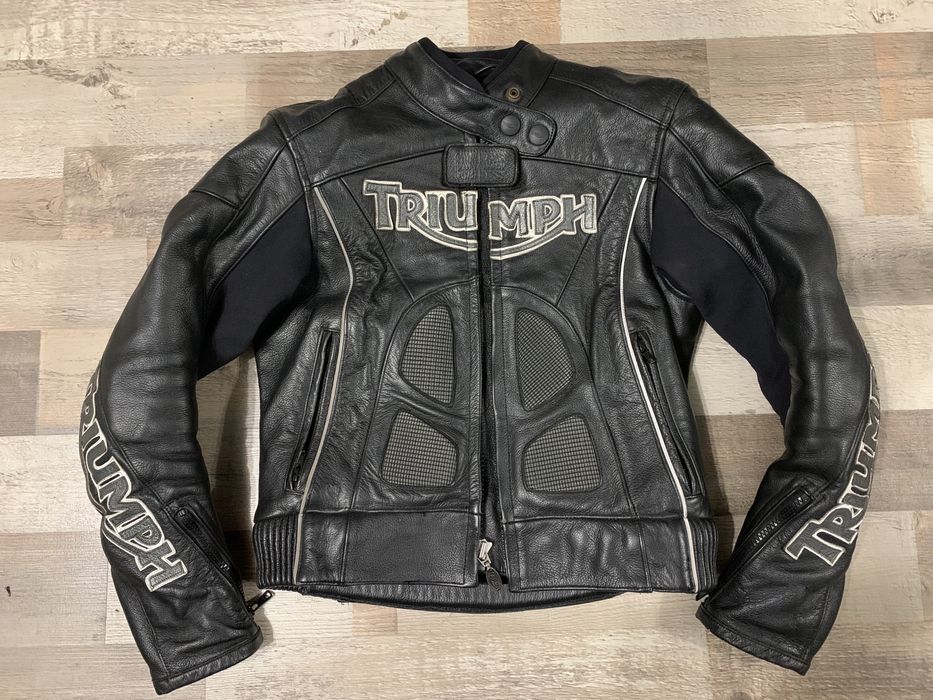 Кожаная мото куртка с защитой Triumph