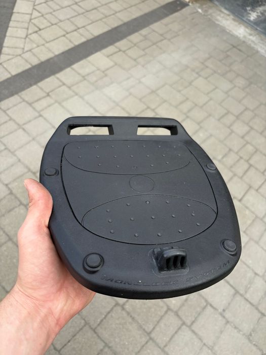 Uniwersalna płyta pod kufer MONOLOCK System