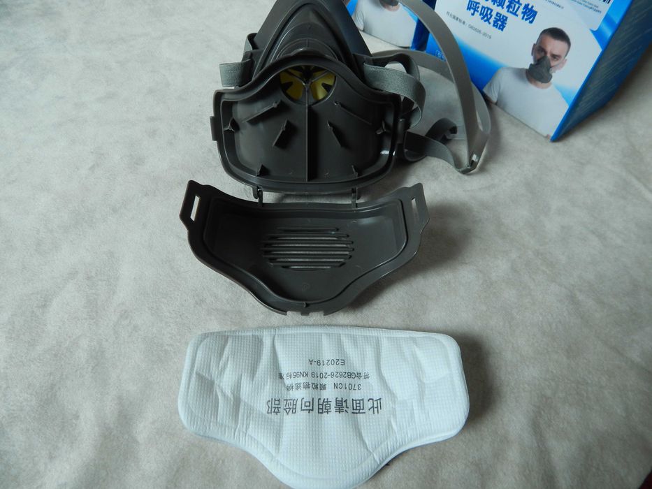 Пылезащитная маска Респиратор. Фильтры.