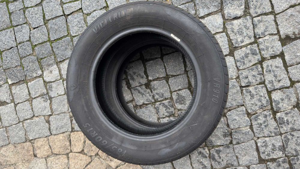 Pneus 185/60 R15