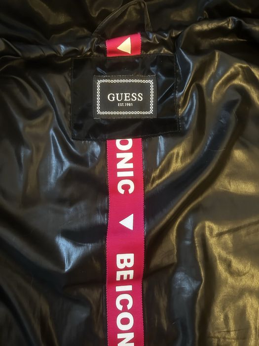 Kurtka damska Guess Regina wiatroszczelna przeciwdeszczowa ciepla