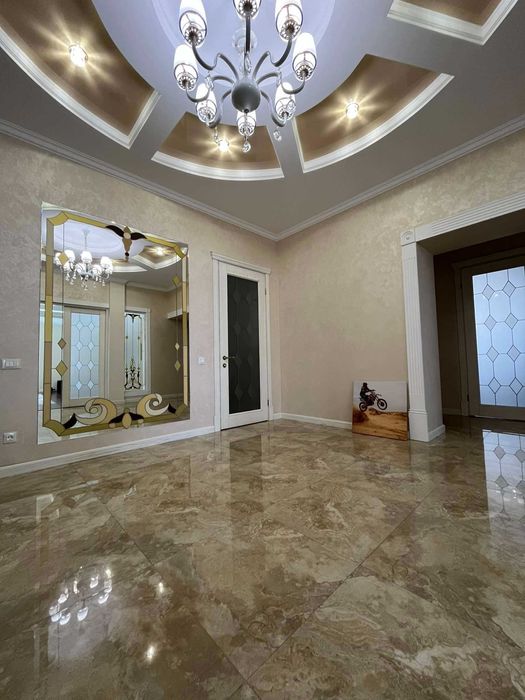 В продажі 3к.кв. з сучасним ремонтом