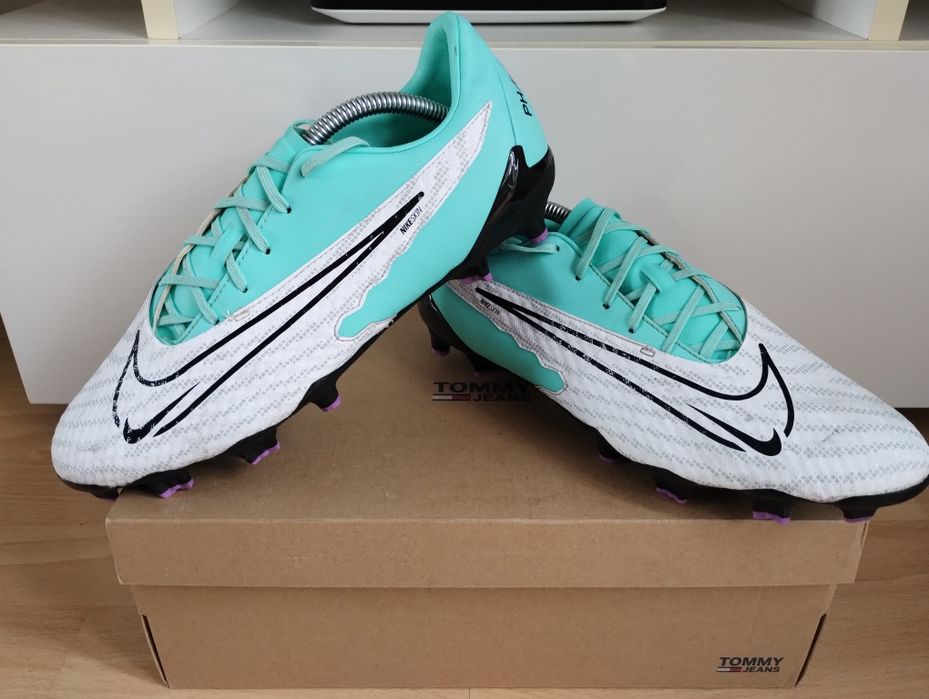 Buty korki piłkarskie 42,5 Nike Phantom GX