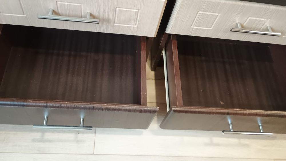 Приліжкові тумби