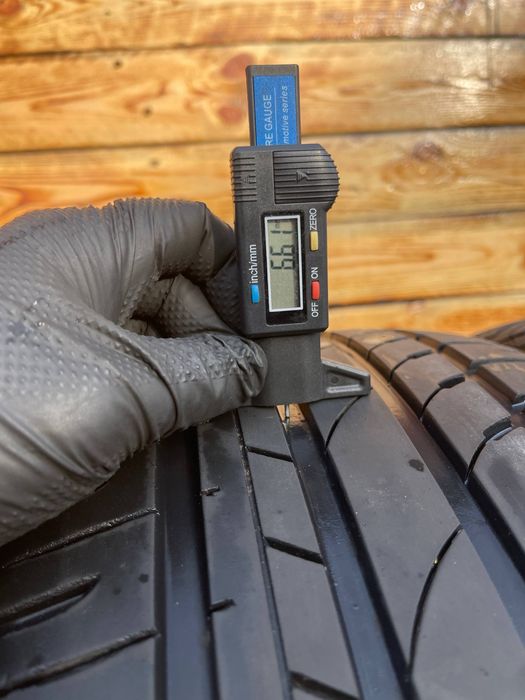 Шини, резина 235/40 r19 літо