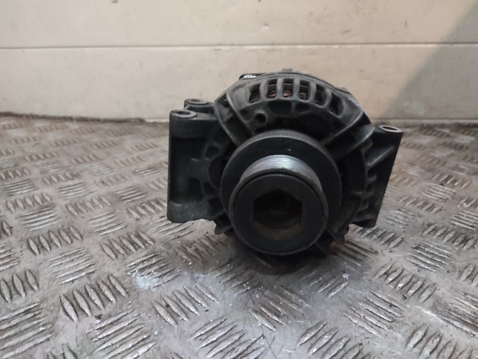 Renault Clio II 1.4 8v alternator
