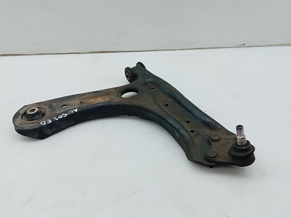 Braço de suspensão frente direito SEAT Ibiza IV (6J5, 6P1)