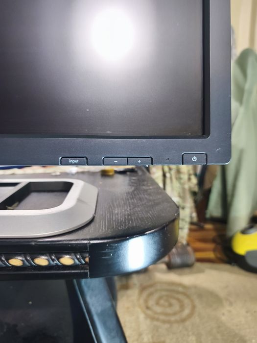 Профессиональный монитор 30" HP LP3065 (2560x1600, S-IPS)