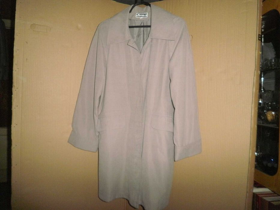 Плащ женский, короткий