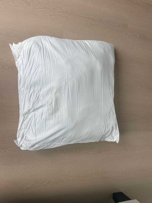 enchimento de almofada grande