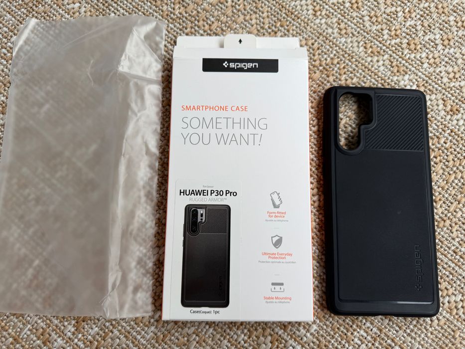 Spigen Huawei P30 Pro Spigen Rugged Armor P30 Spigen Neo Hybrid