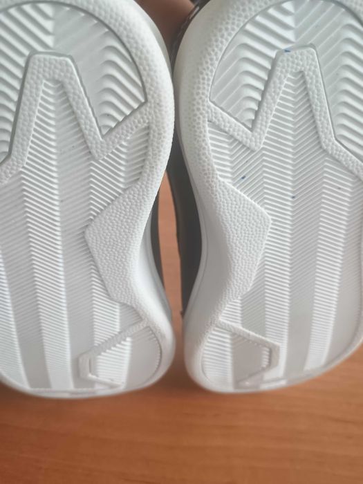 Buty dziewczęce 26 adidaski nowe cupcake