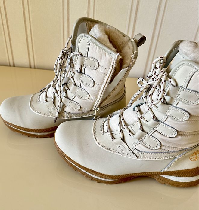 Ботинки зимові жіночі