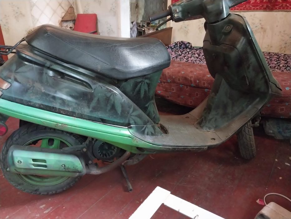 продам скутер Honda AF24