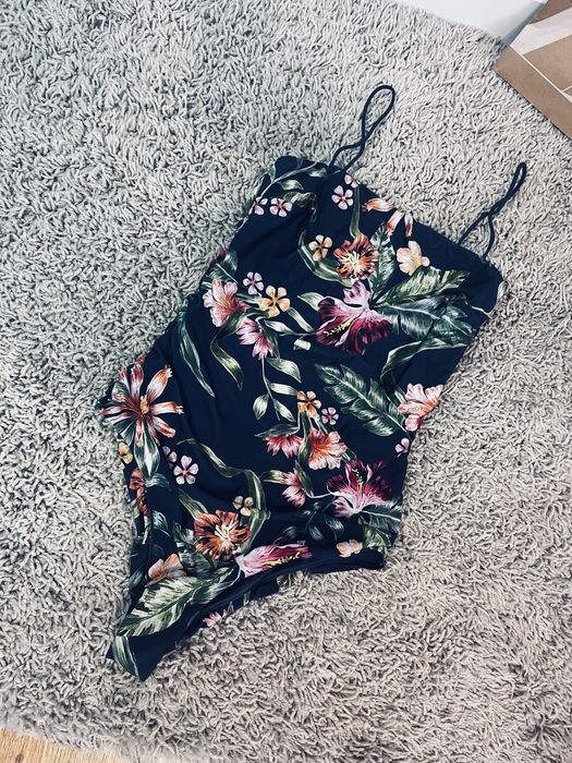 Granatowy stroj kapielowy rozm xs kwiatowy w kwiatuszki bikini