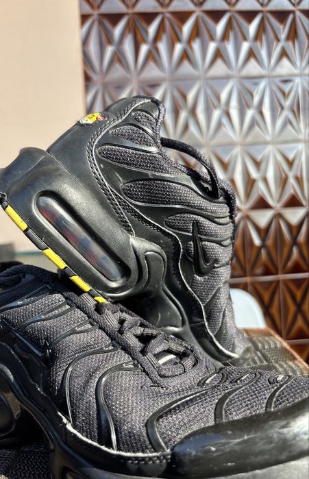 Nike Air Max Puls TN 37