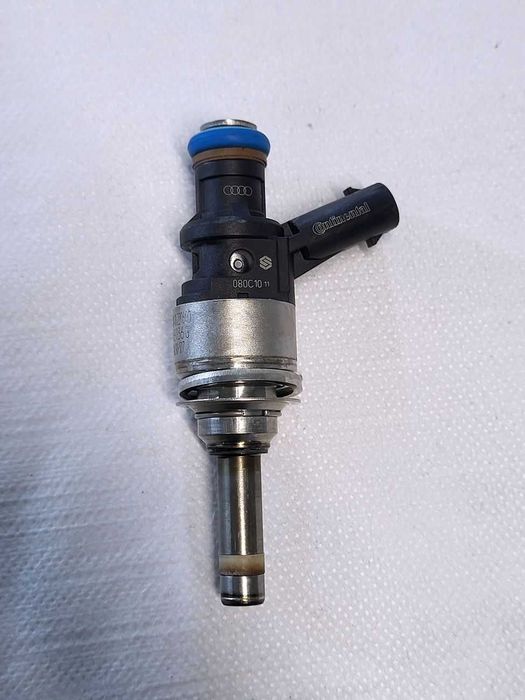 AUDI A6 C6 3,0 TFSI wtryskiwacz paliwa - 06E036G .