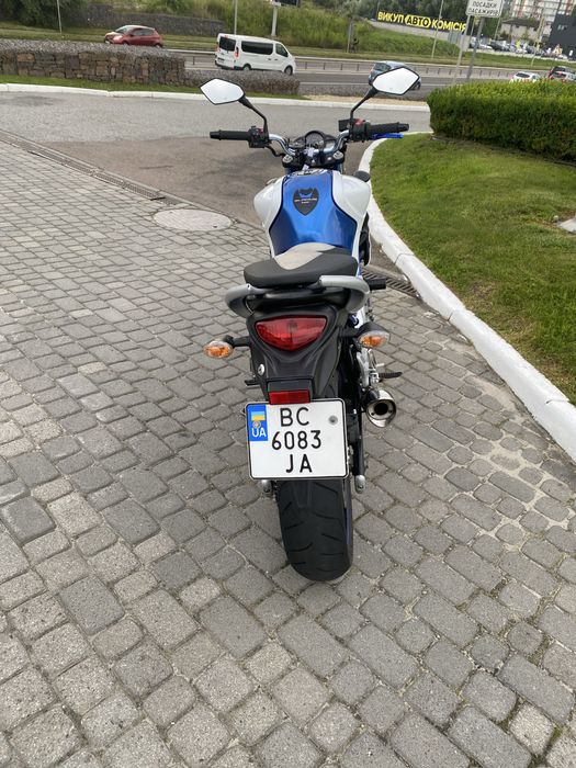 Suzuki gladius sfv650
