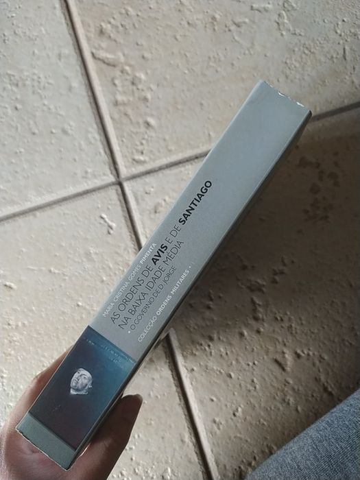 Livro "as Ordens de Avis e de Santiago na Baixa Idade Média"