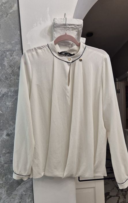 Елегантна блуза , топ reserved розпродаж