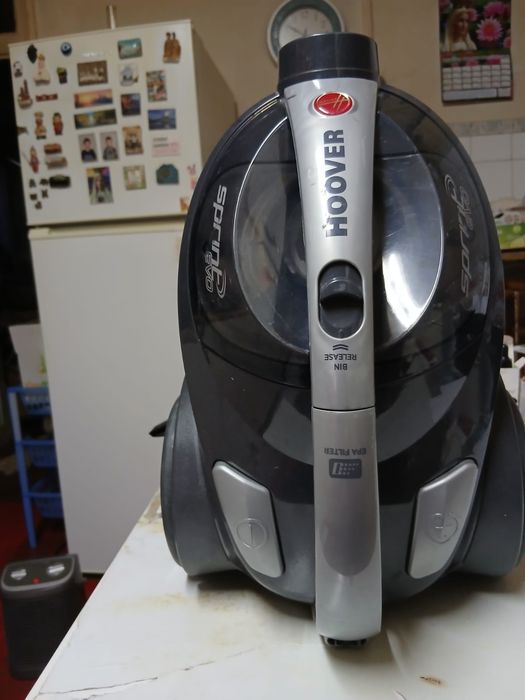 Aspirador Hoover 700w