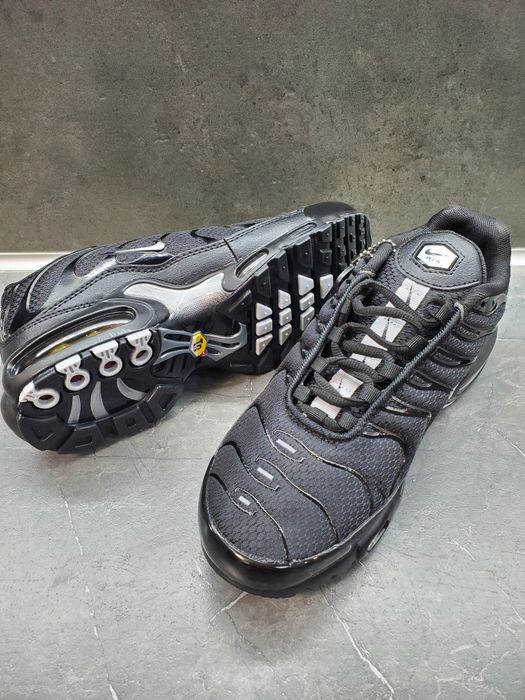 РОЗПРОДАЖ! Nike Air Max TN plus чоловічі чорні кросівки