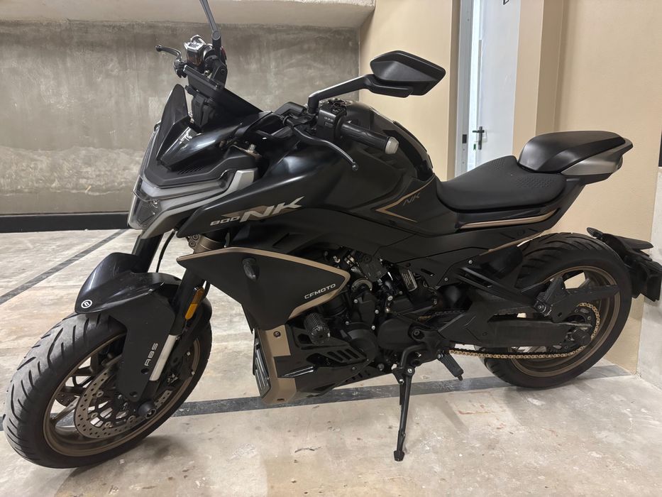 CF Moto 800NK como nova