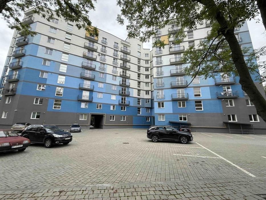 Простора 3-кімнатна квартира в центральній частині Коломиї