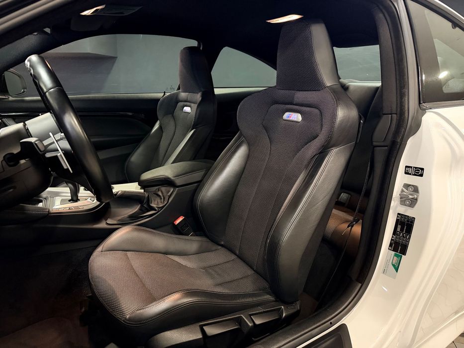 BMW M4 Auto