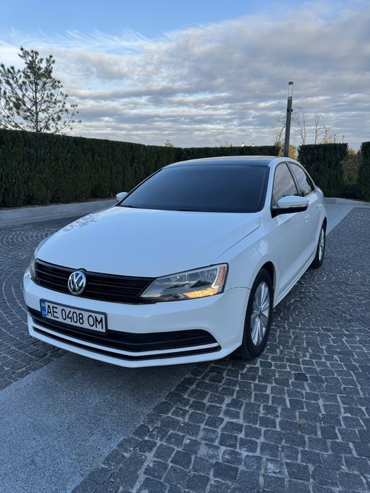 Vоlkswagen Jetta 1.4 Turbo TSI 2016 год Рестайлинг