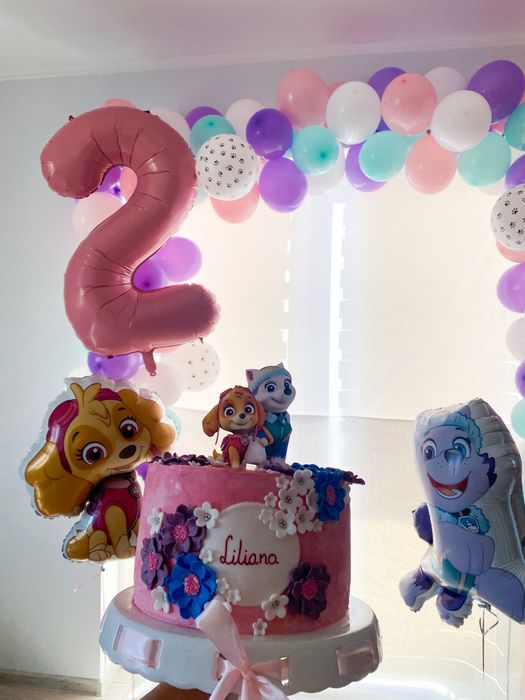 Domowe torty, muffiny i bezy – słodkości z sercem