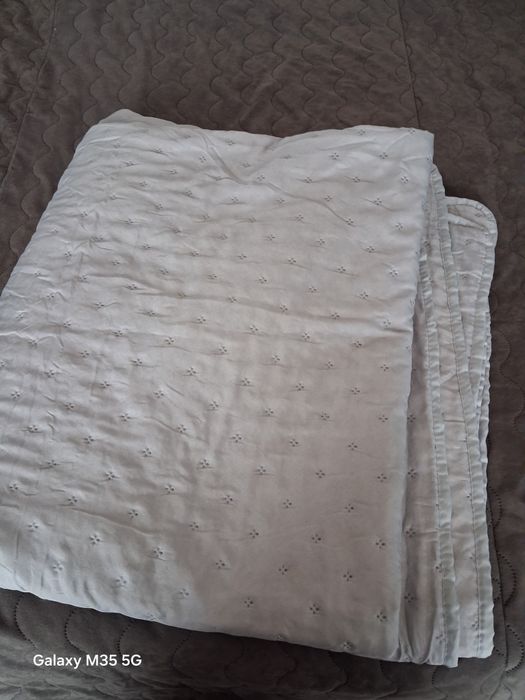 Narzuta na łóżko 220/240