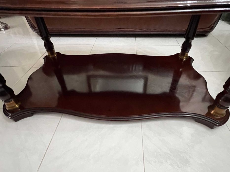 Vendo Mesa de Apoio em Mogno com Pedra Mármore