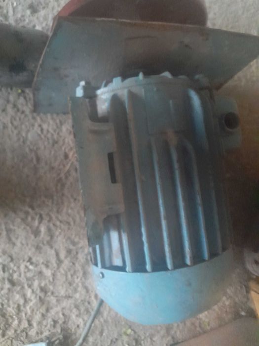 Wolnoobrotowy silnik 2.2kv