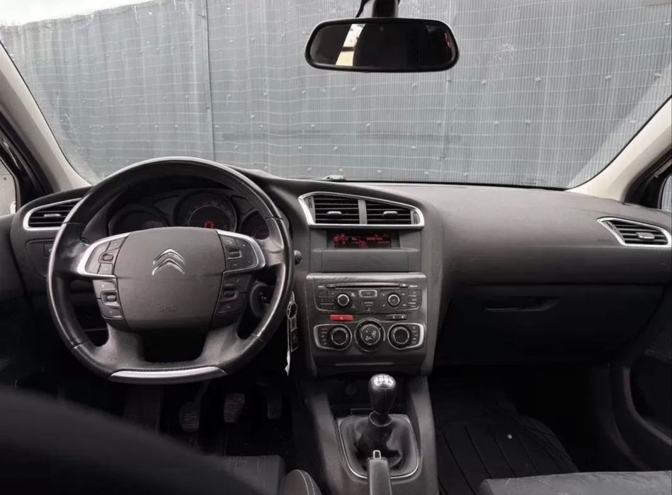 CITROËN C4 1.6 HDI SEDUCTION - 2011 - Nacional - 243.000 KM
