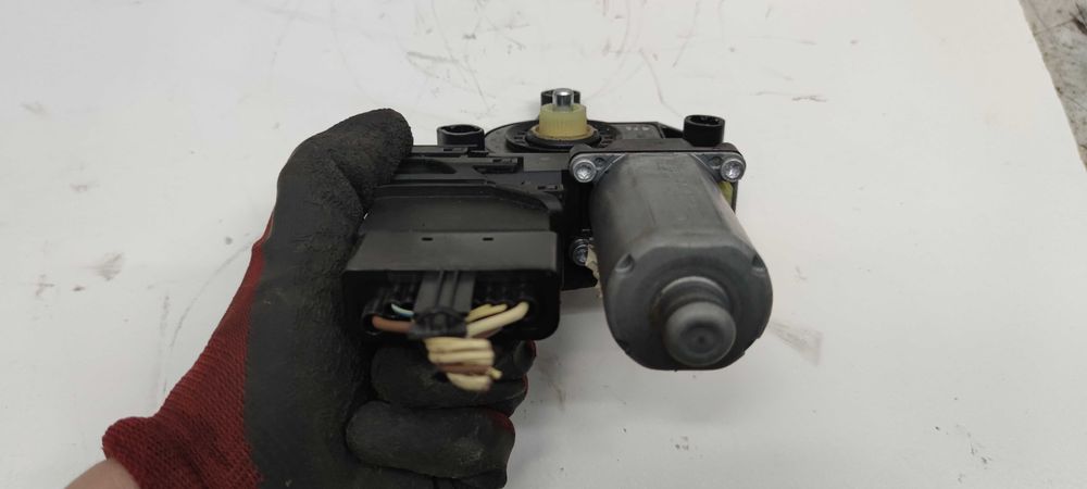 Volkswagen VW Golf V Silniczek Mechanizm Podnoszenia Szyby Lewy Tył LT