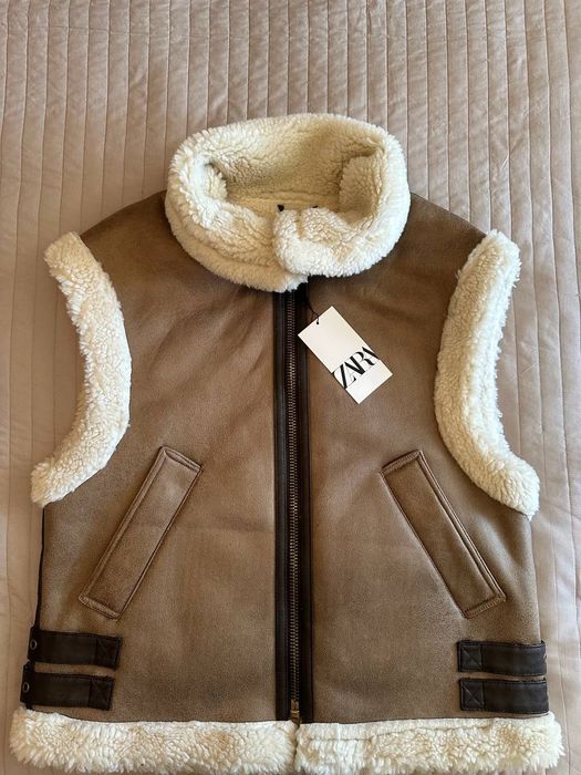 Жилет ZARA дуже кльовий
