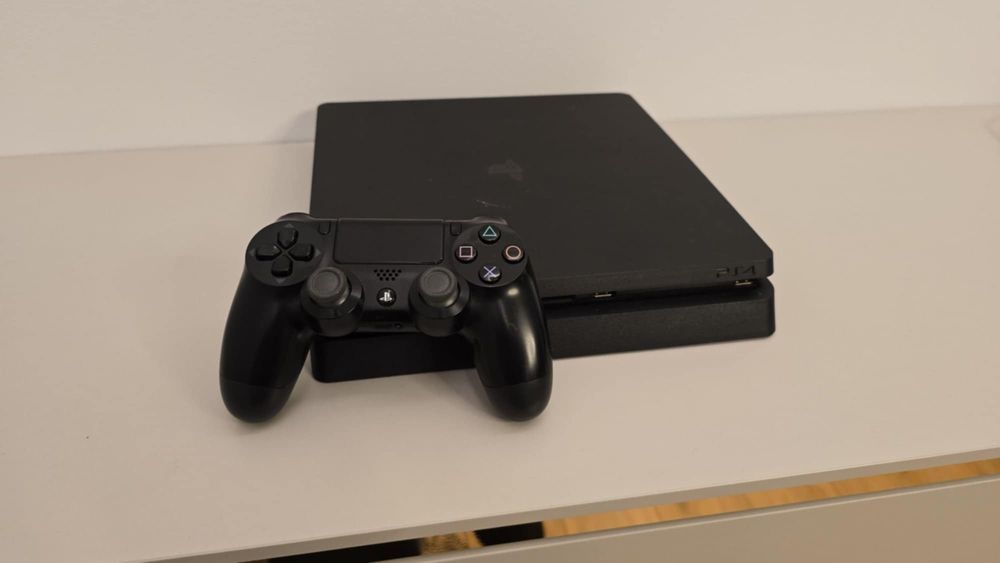 Konsola Sony PlayStation 4 Slim 500GB