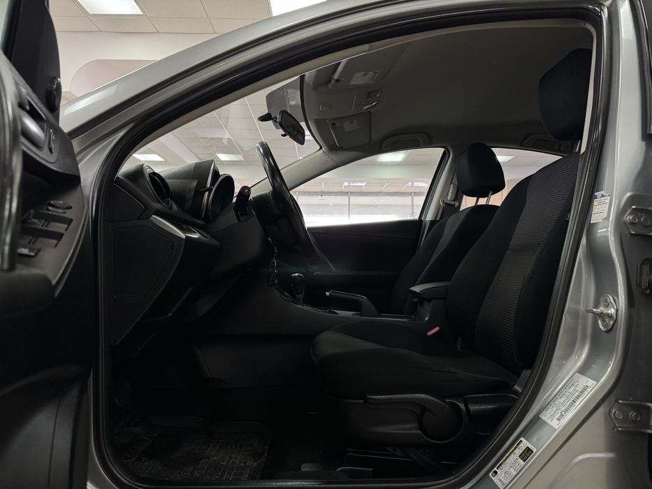 Mazda 3 Sedan 2.0i 16V 5АКПП 2012 р.в. (150 к.с.)