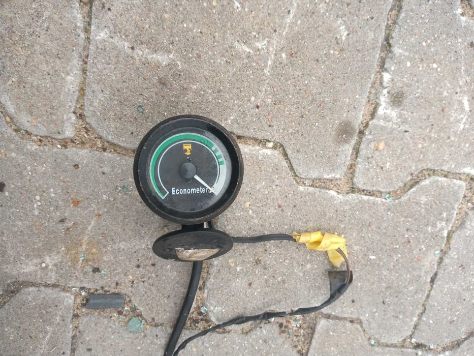 Wakuometr ekonomizer fiat 126p
