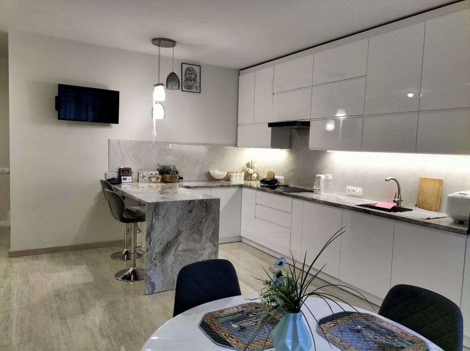 Продаж нового  котеджу з ремонтом Зимна вода!