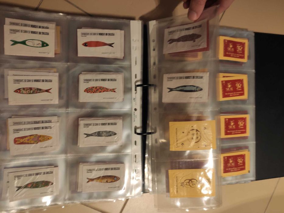 Dossiê com coleções de pacotes de açúcar, camelo/boundi/torrie etc...
