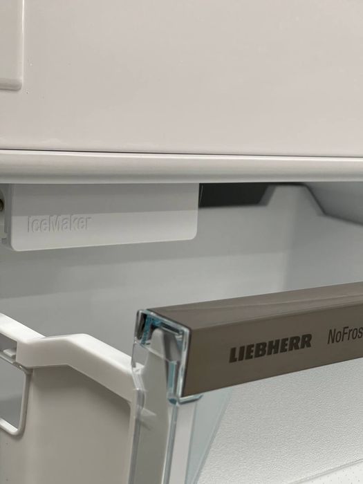 Виставка Двокамерний холодильник Liebherr ICNe 5133 NoFrost.DynaCool A+++ IceMaker