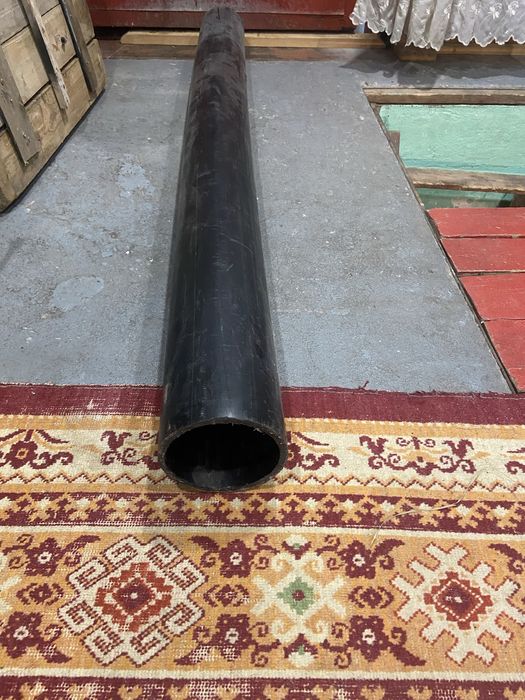 Труба толстостенная, пластик