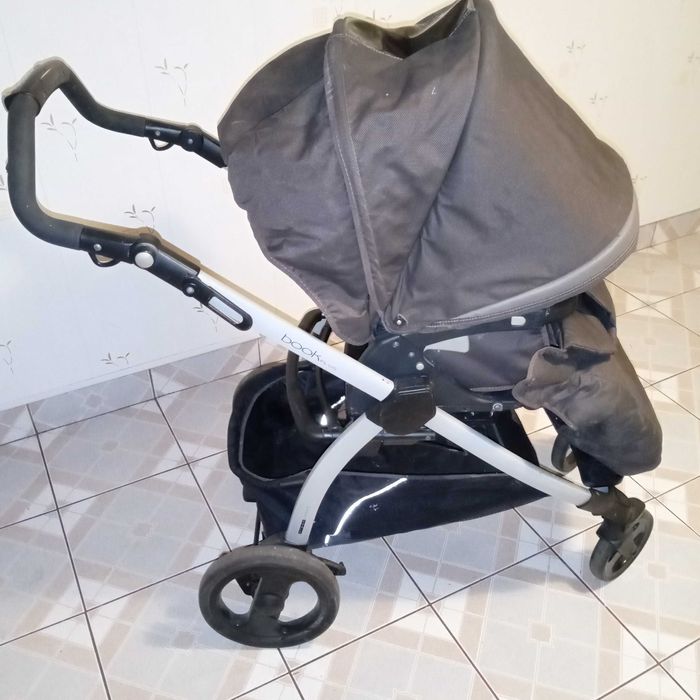 Włoski wózek dziecięcy Peg Peregro