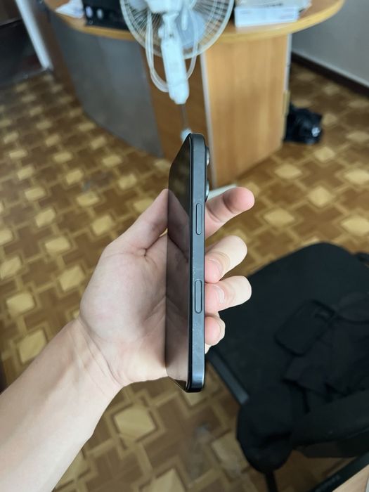 Вживаний Apple iPhone 16 Pro 256Gb. (Black Titanium)