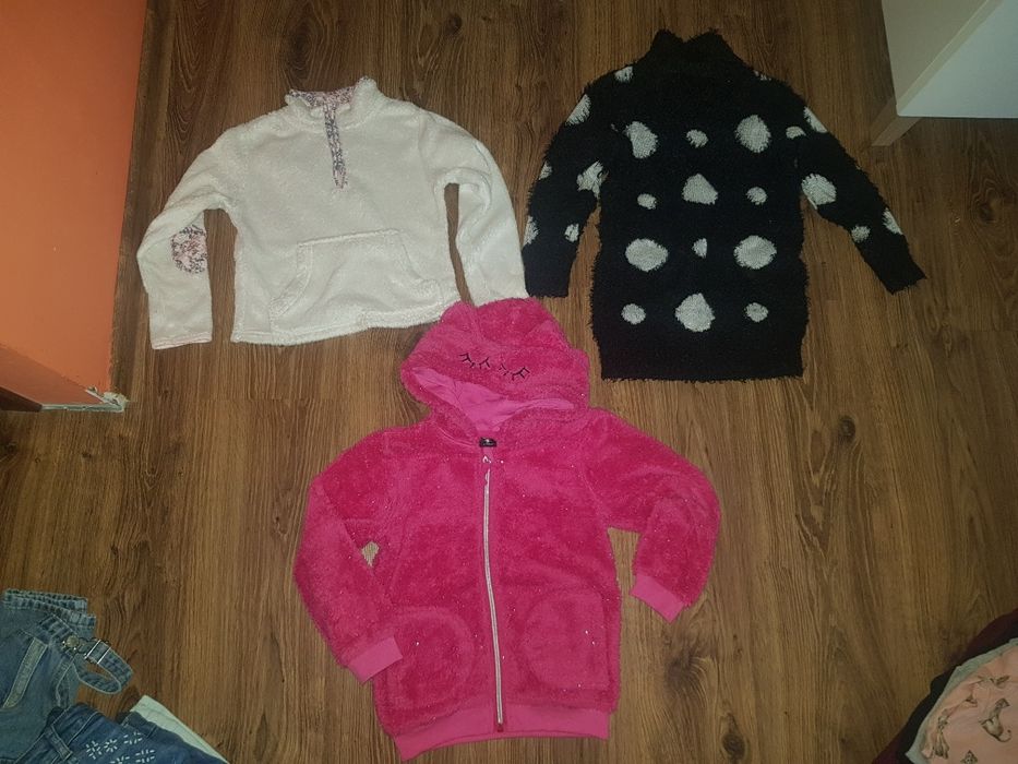 Zestaw ubrań dla dziewczynki 110/116  jesienno zimowe