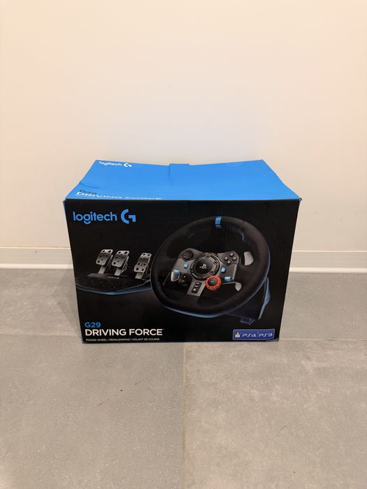 Logitech G29 Driving Force + Pedais | PS4/PS3 | Estado Quase Novo